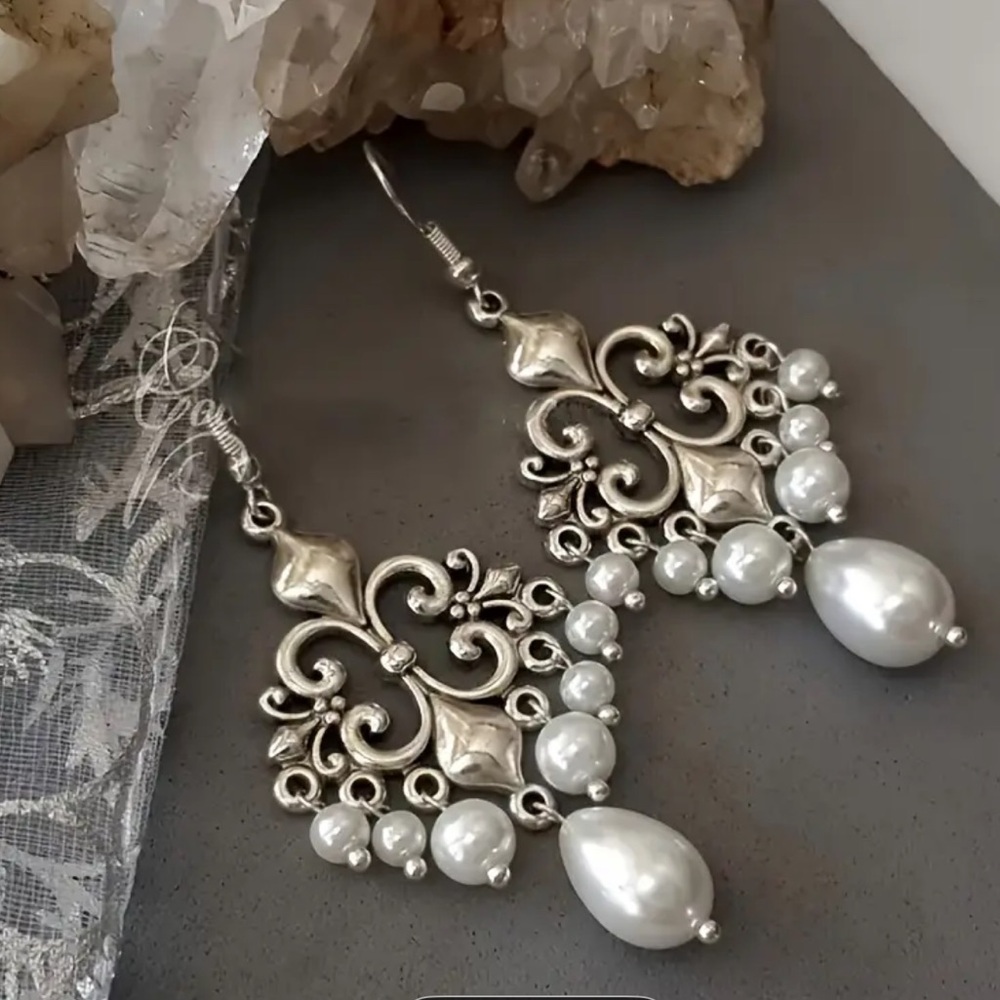 Vintage Style Silver-tone Filigree with Faux Pearl Bohemian Earrings